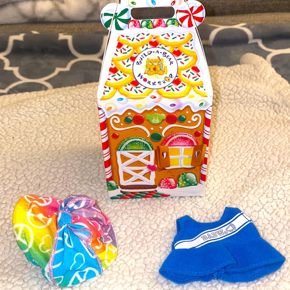 Build a bear workshop, cardboard tiny home and two outfits